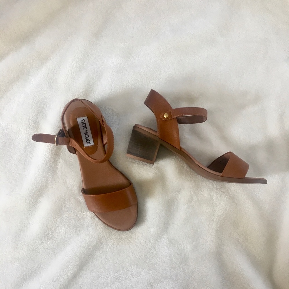 Steve Madden Kemmy Sandals In Cognac leather